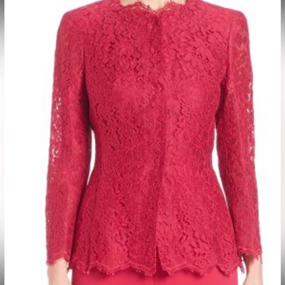 ESCADA
Lace Jacket
$3880 - Picture 2 of 6